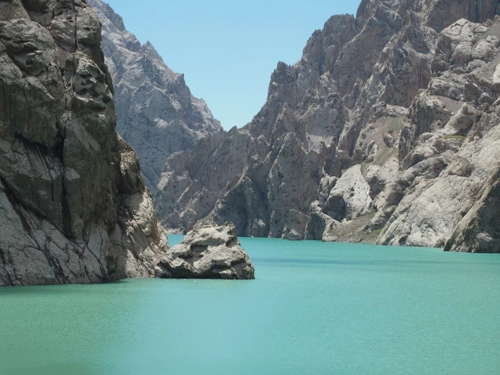 Kirgisistan - Gebirgssee Kel-Suu